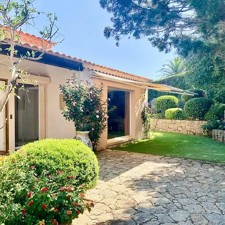 別荘 Burgundian House By The Sea In Corsica