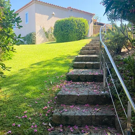 別荘 Burgundian House By The Sea In Corsica Portigliolo