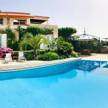 別荘 Burgundian House By The Sea In Corsica