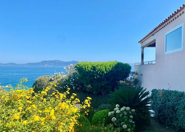 Holiday home Burgundian House By The Sea In Corsica