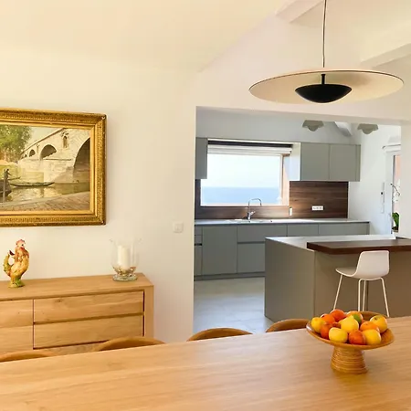 Burgundian House By The Sea In Corsica * Coti-Chiavari (Corsica)