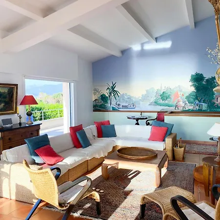 Tatil Evi Burgundian House By The Sea In Corsica *