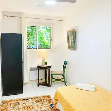 Burgundian House By The Sea In Corsica * Portigliolo